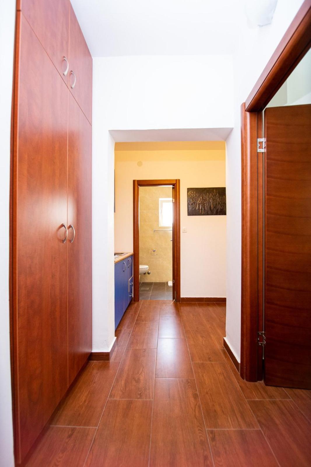 Ipera Apartment บุดวา ภายนอก รูปภาพ