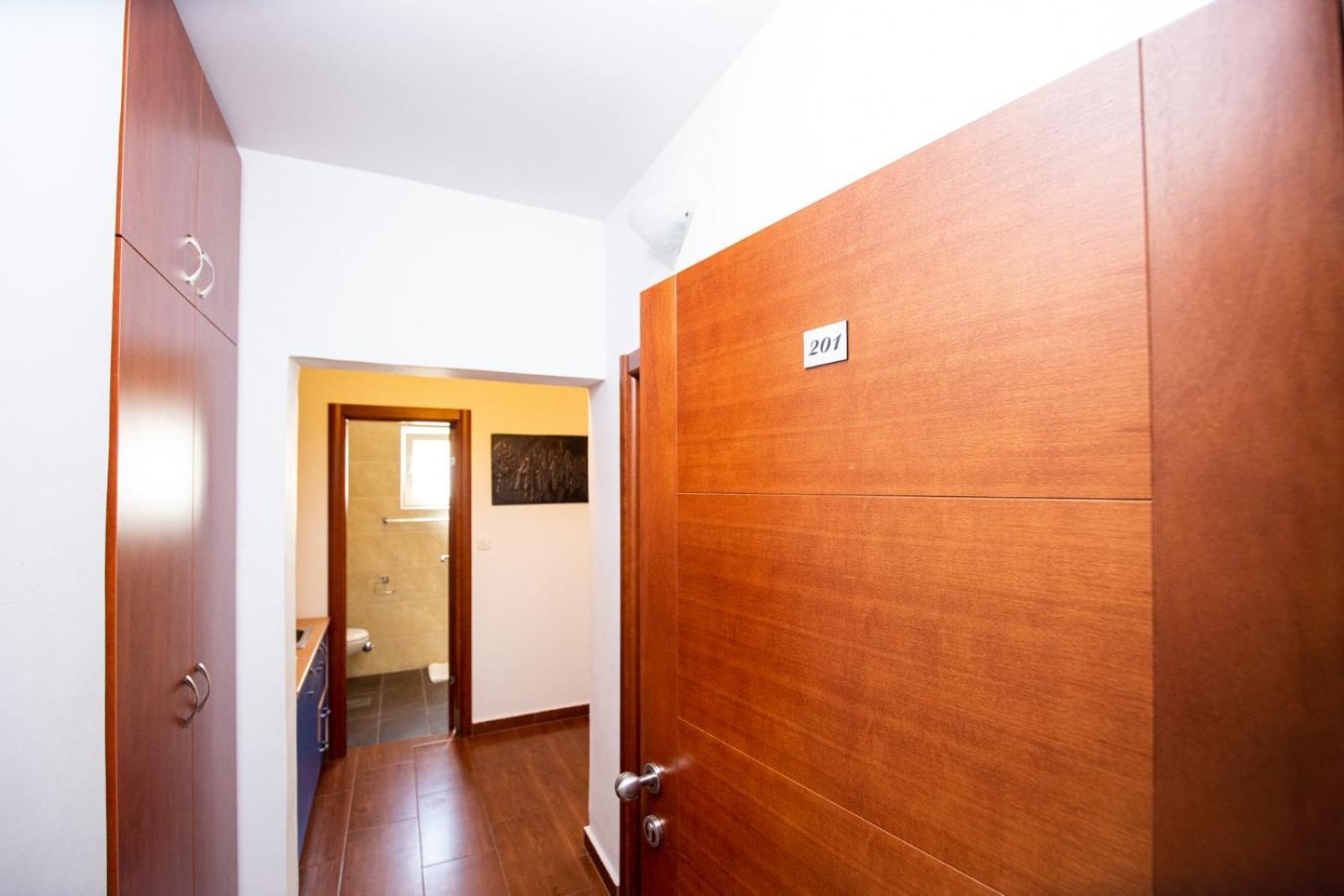 Ipera Apartment บุดวา ภายนอก รูปภาพ