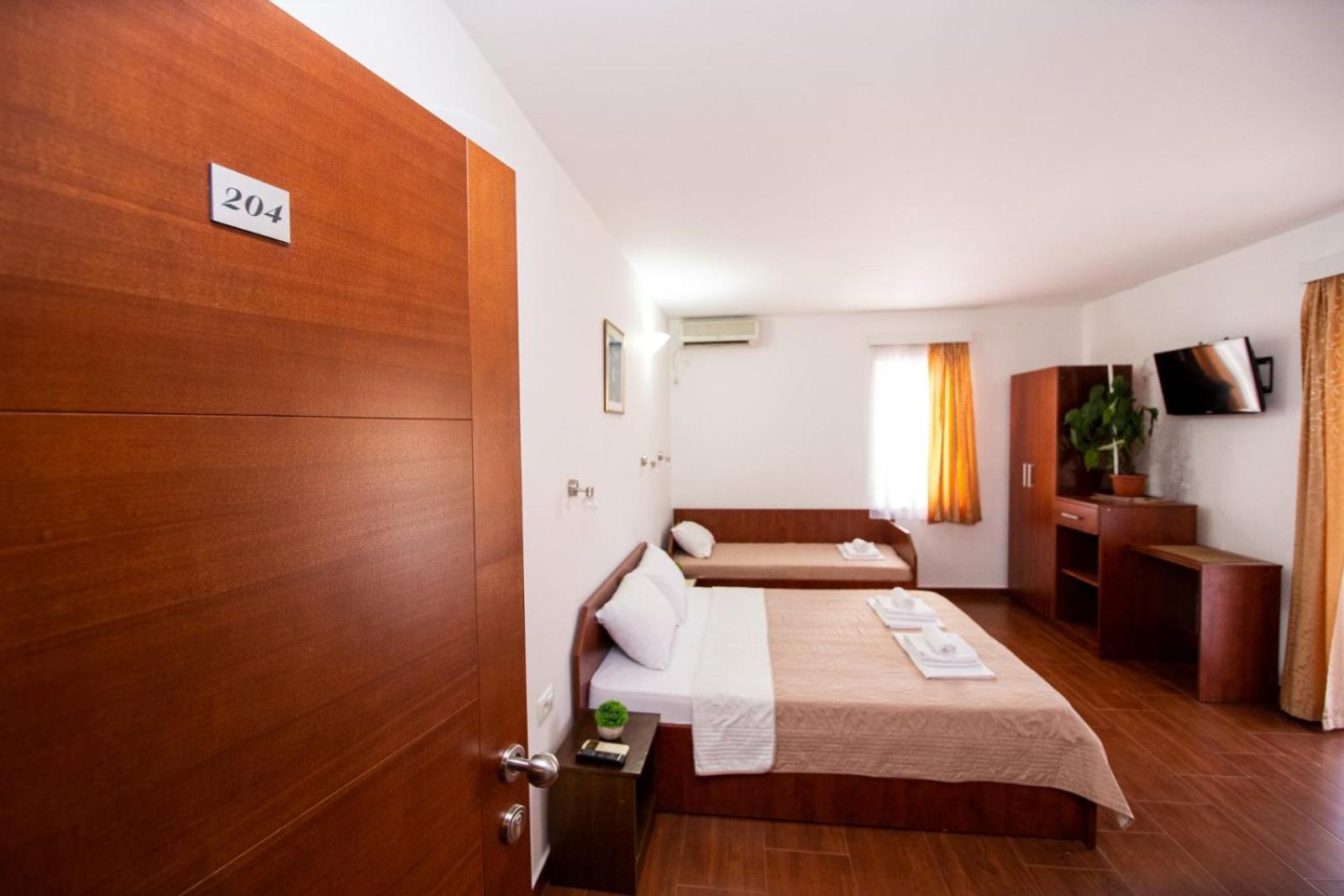 Ipera Apartment บุดวา ภายนอก รูปภาพ