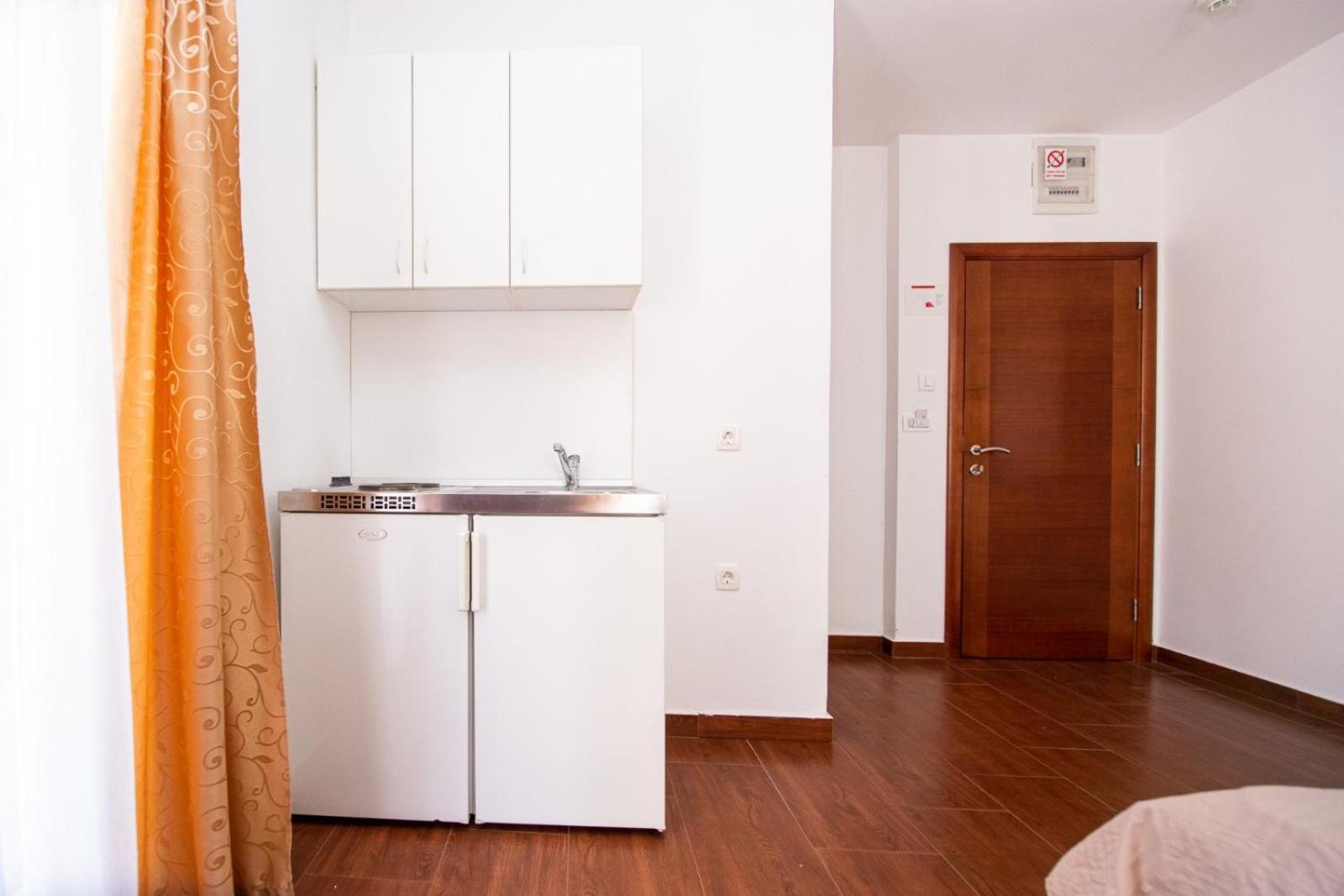 Ipera Apartment บุดวา ภายนอก รูปภาพ