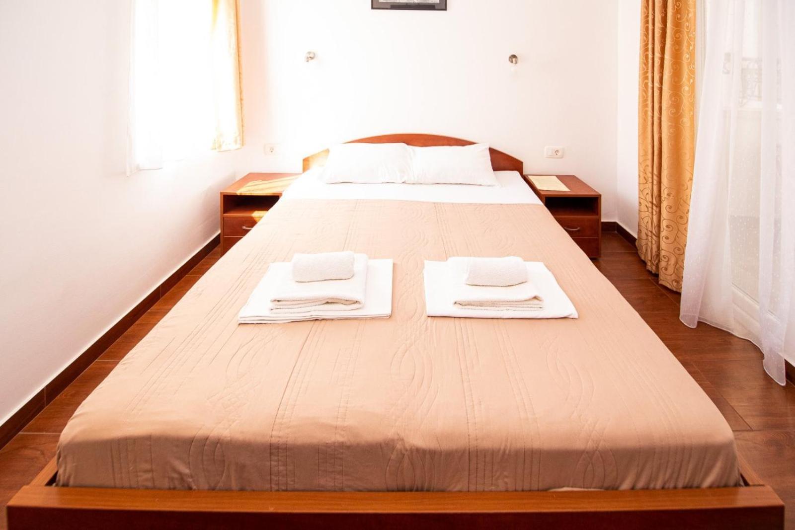 Ipera Apartment บุดวา ภายนอก รูปภาพ