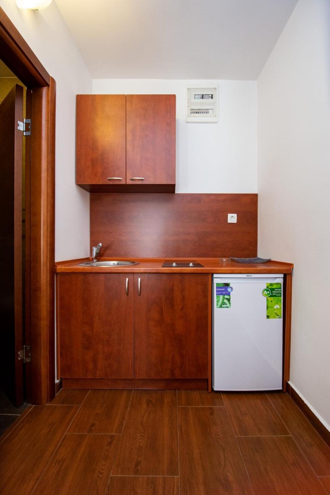 Ipera Apartment บุดวา ภายนอก รูปภาพ