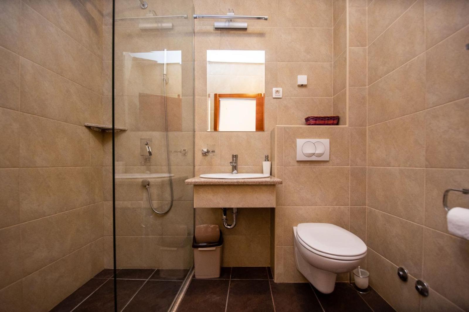Ipera Apartment บุดวา ภายนอก รูปภาพ